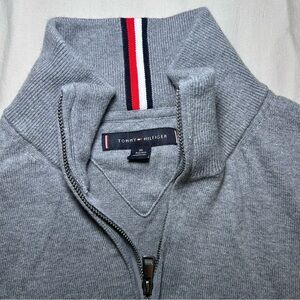 Tommy Hilfiger Men's Zip Up Gray Sweater